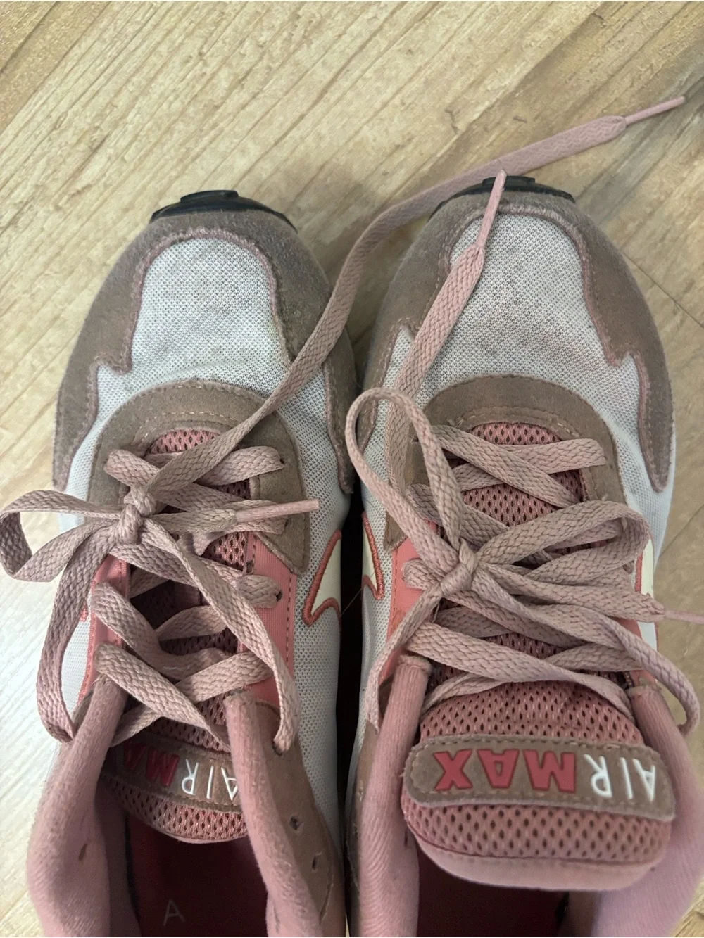 Nike Women’s Pink and White Low-Top Sneakers
